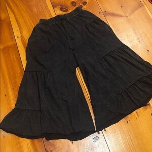 Oli & Hali Black Wide Leg Tiered Pants